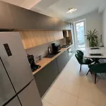 Apartment Prestige Complex Uno *